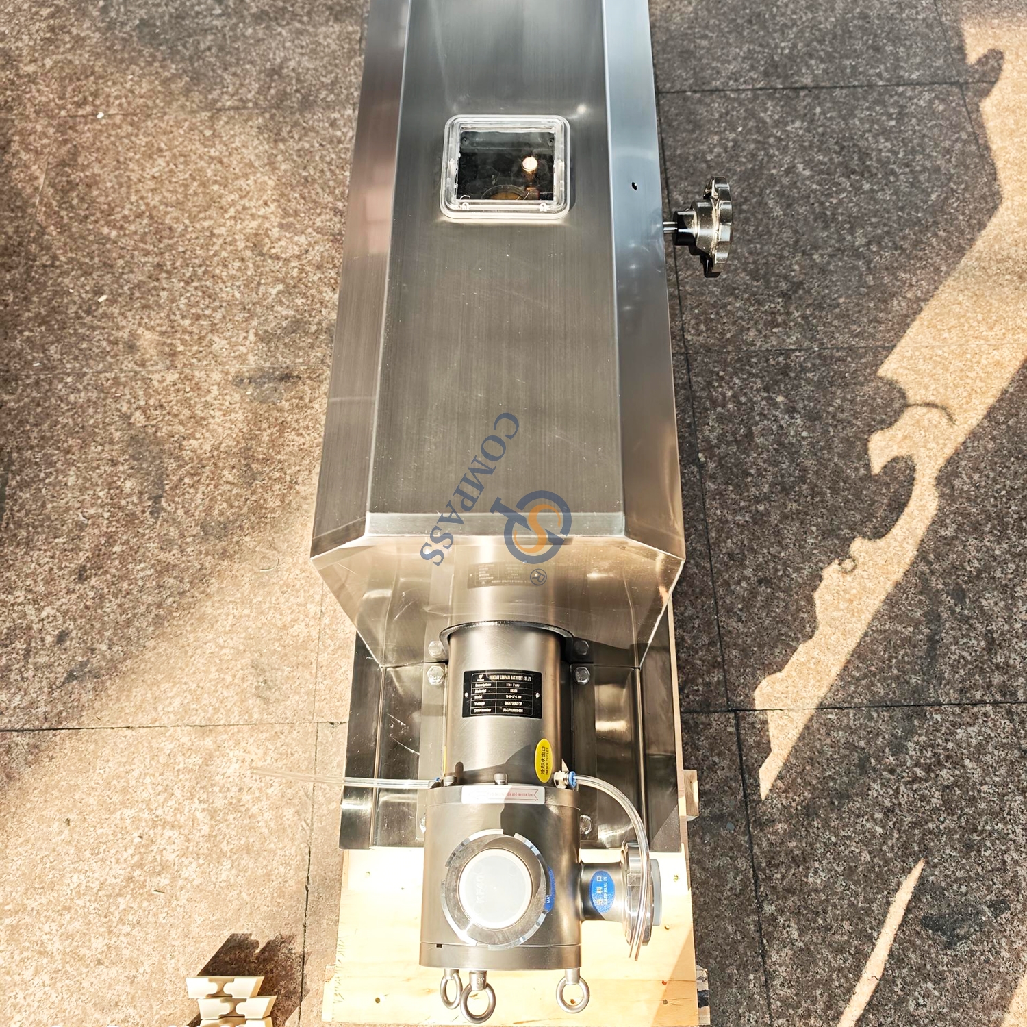 Bomba senoidal de extremidade de união de 330RPM 2.2KW SS316L com carrinho móvel e gabinete de controle