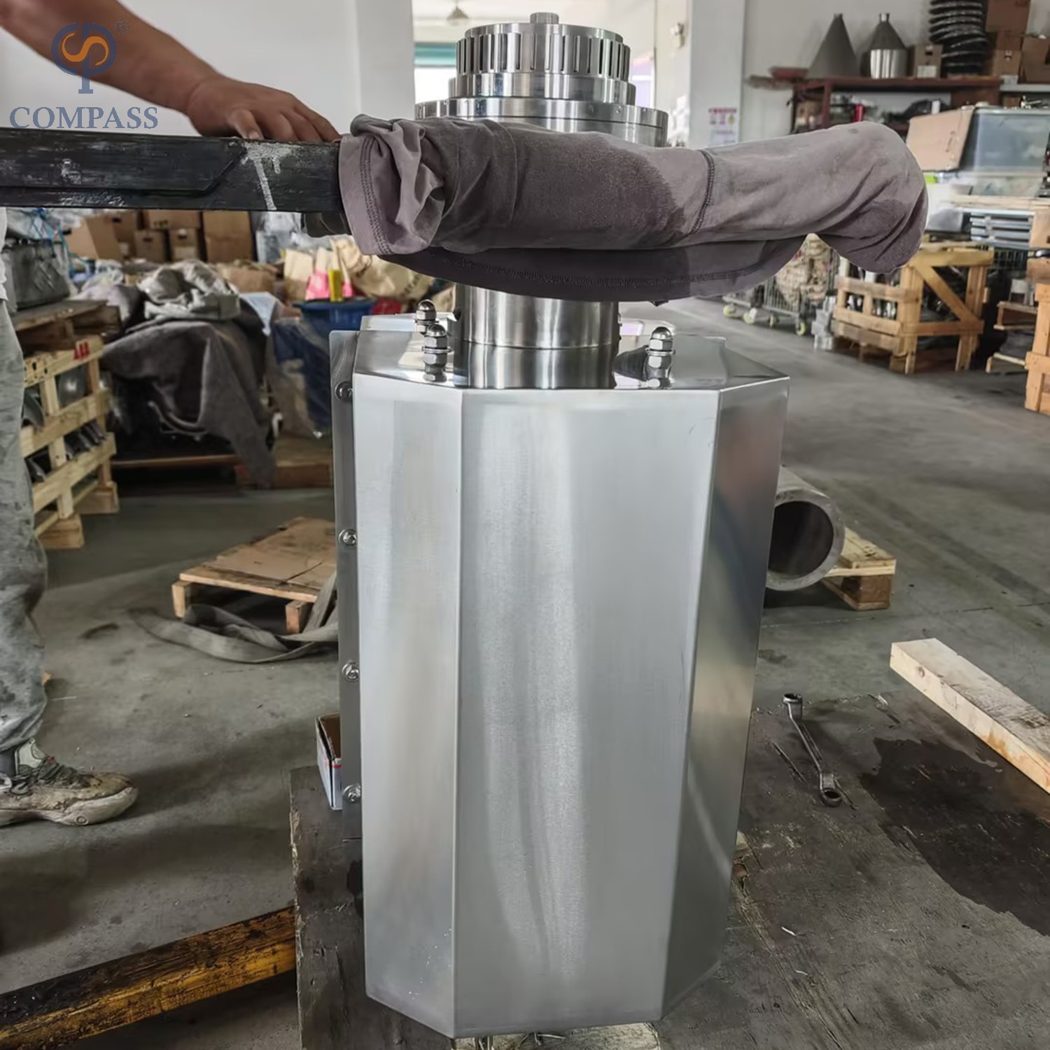 MÁQUINA EMULSIFICADORA HOMOGÊNEA TIPO CHALEIRA SANITÁRIA TRH-1-160-11KW