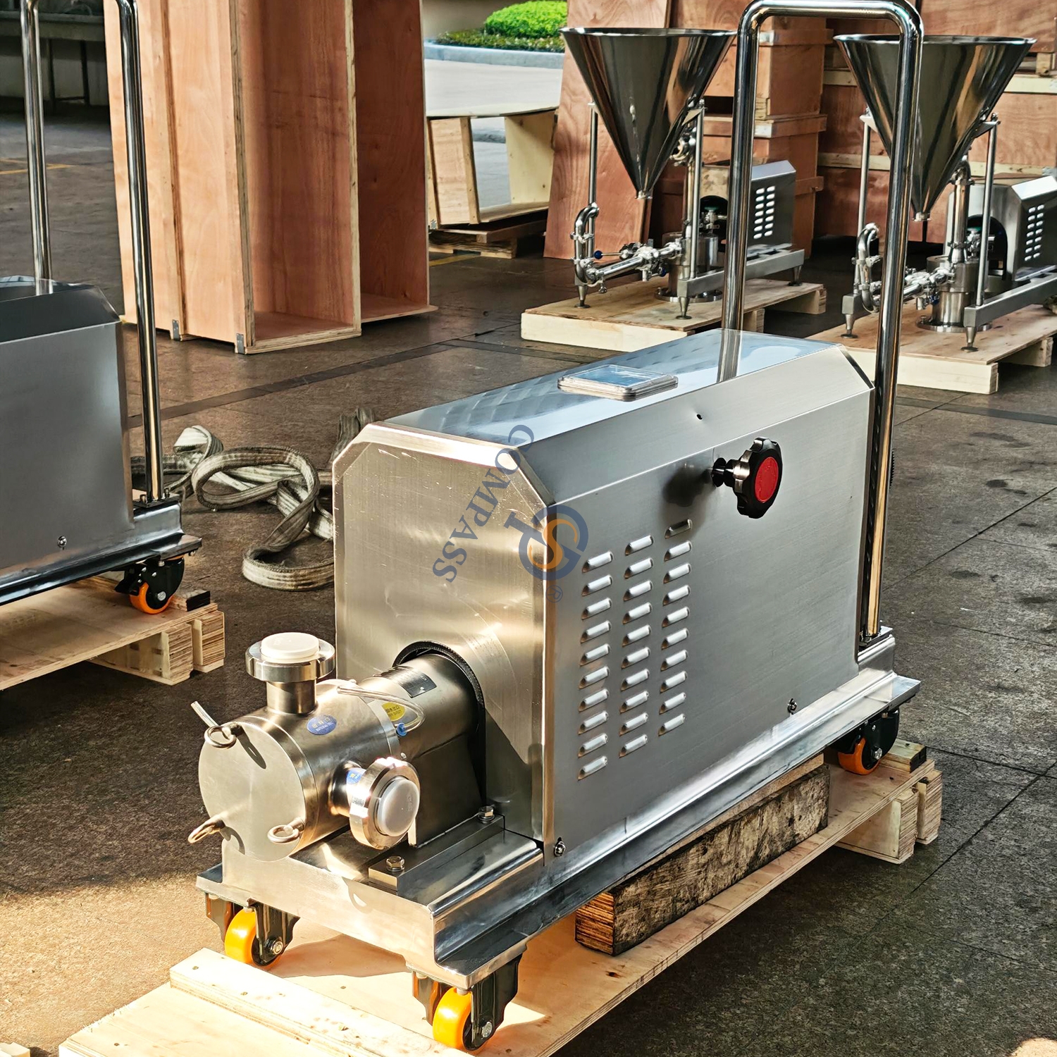 Bomba senoidal de extremidade de união de 330RPM 2.2KW SS316L com carrinho móvel e gabinete de controle