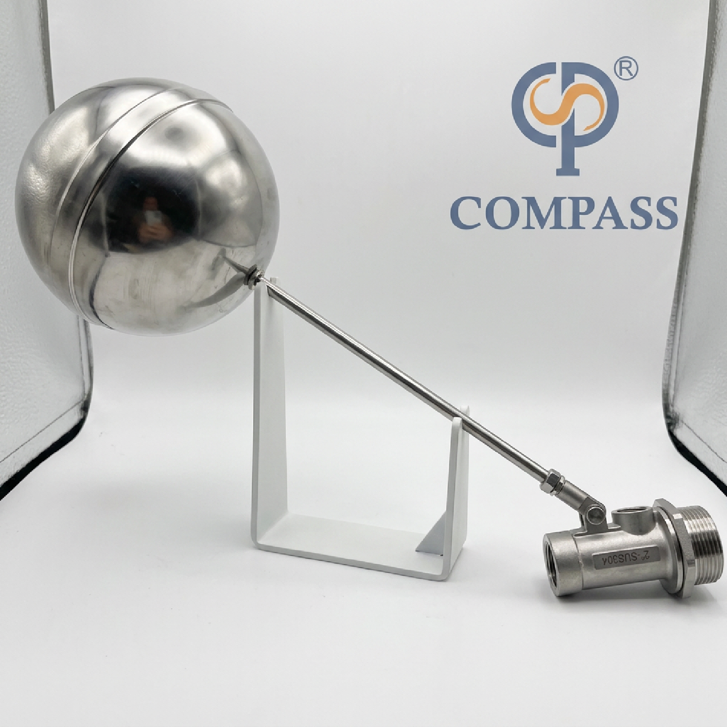 SS304 250MM tamanho de bola BSP extremidade roscada masculina 2 polegadas válvula de esfera flutuante DN50 para o tanque