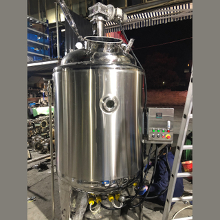 Tanque de fermentação SS304 de aço inoxidável higiênico sanitário 2000L com tanques encamisados ​​de resfriamento ondulados para vinícola